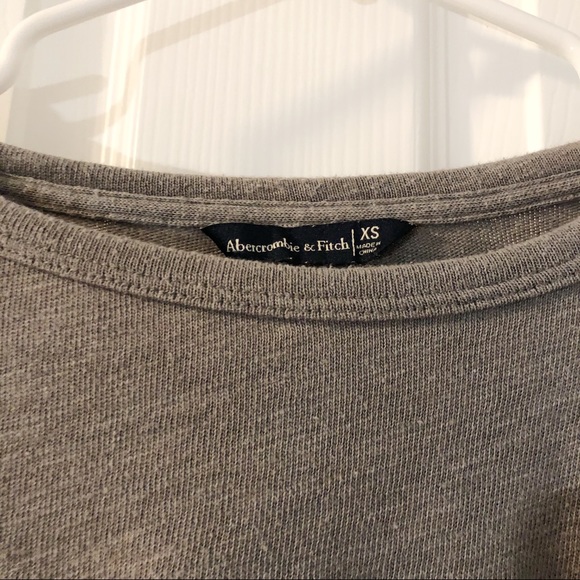 Gray top - Picture 2 of 5